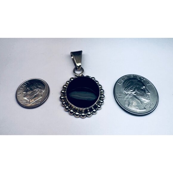 Estate 925 Sterling Silver Black Onyx Round Pendant Necklace Vintage Mexico - Picture 5 of 8